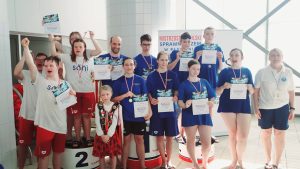sportowcy z zespołem Downa na mistrzostwach Polski w pływaniu